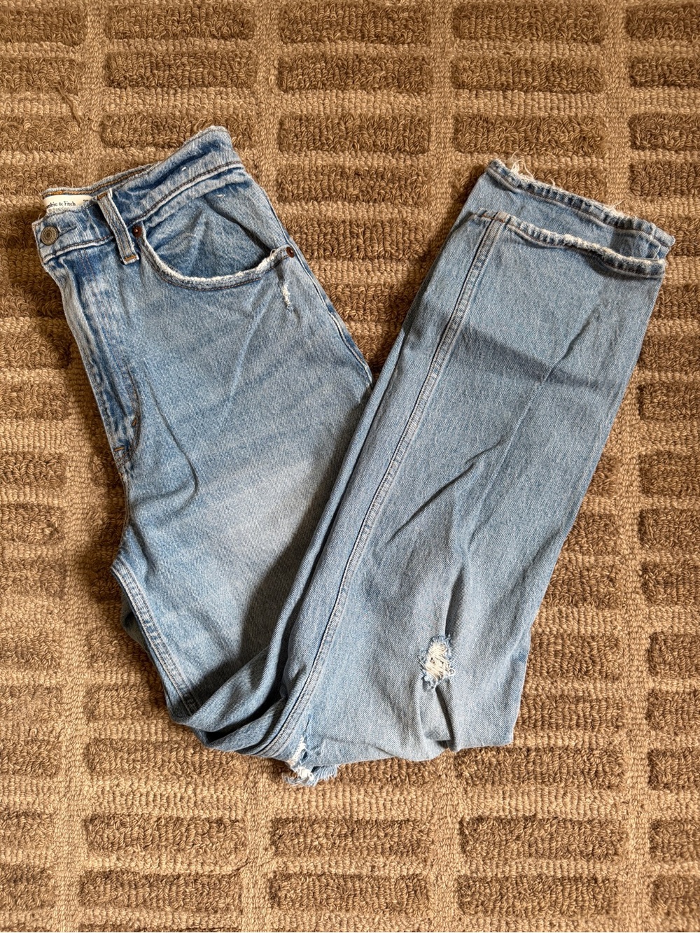 Abercrombie & Fitch curve love 90s ultra high rise straight jeans